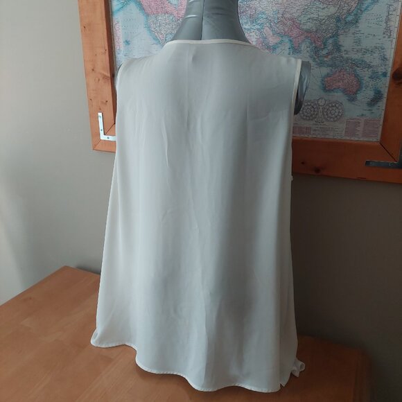 Penningtons Plus Size Womens Cream Tank Top with Embelishment V Neck Trim - Picture 6 of 12